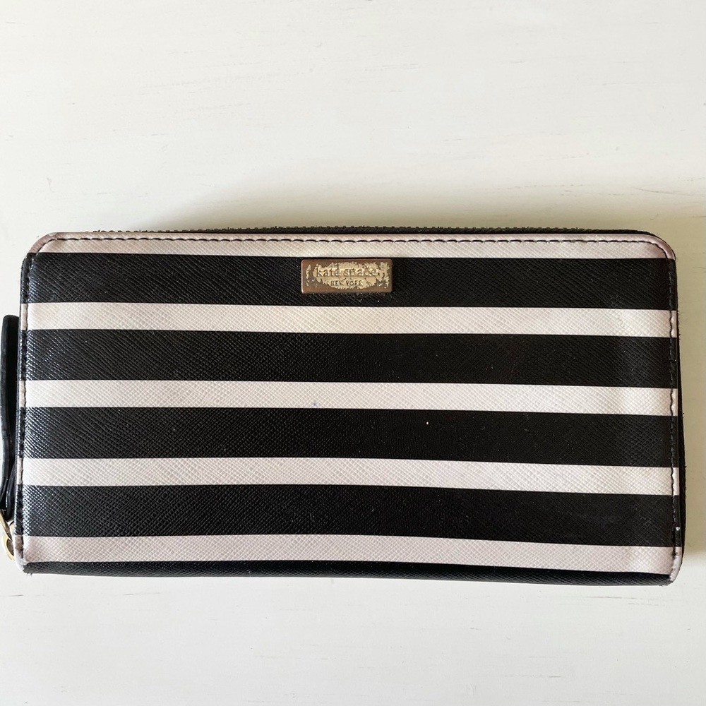 Kate Spade Brightwater Drive Neda wallet black and white striped